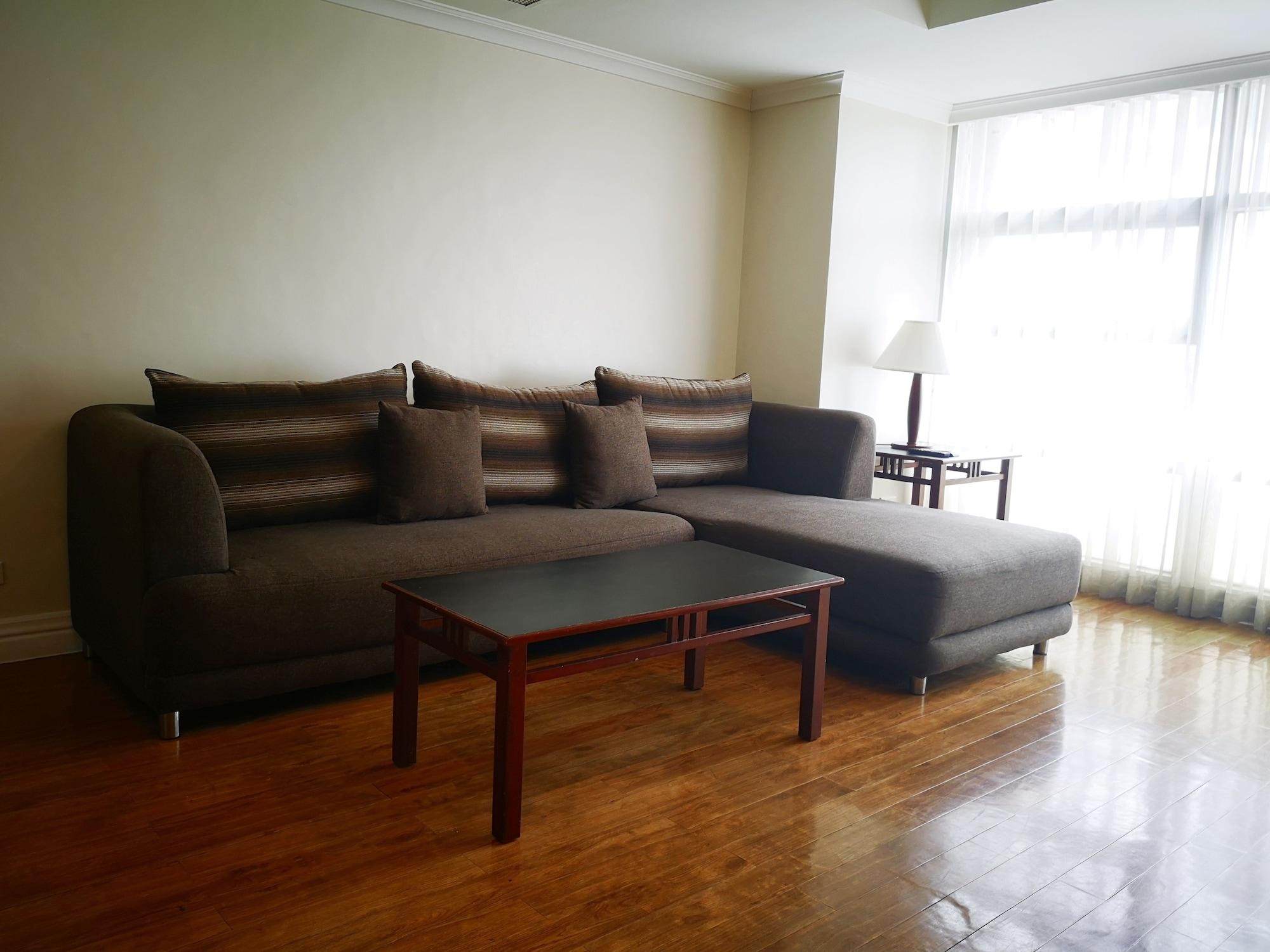 Infinity Tower Suites Makati City Buitenkant foto