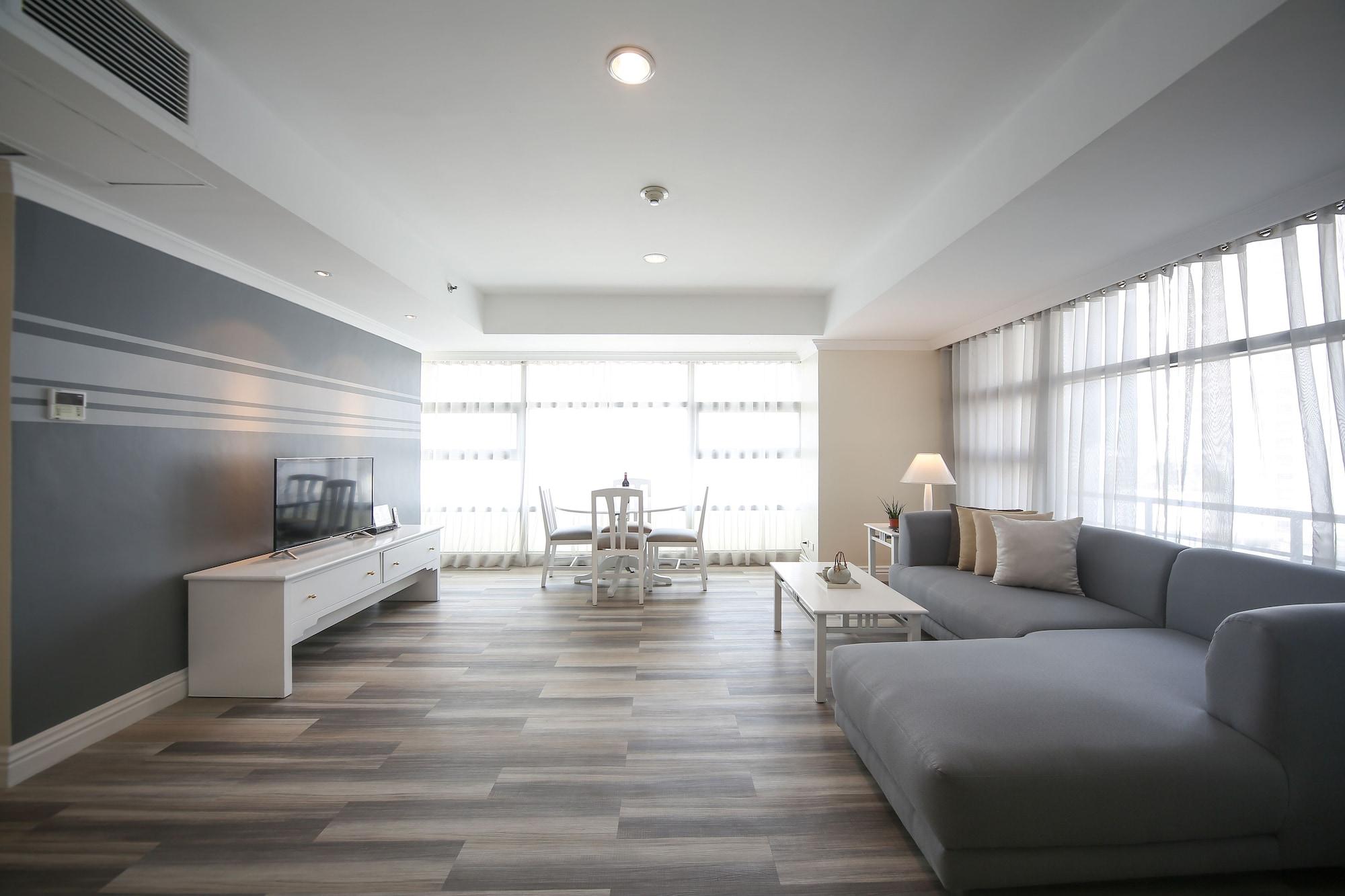 Infinity Tower Suites Makati City Buitenkant foto