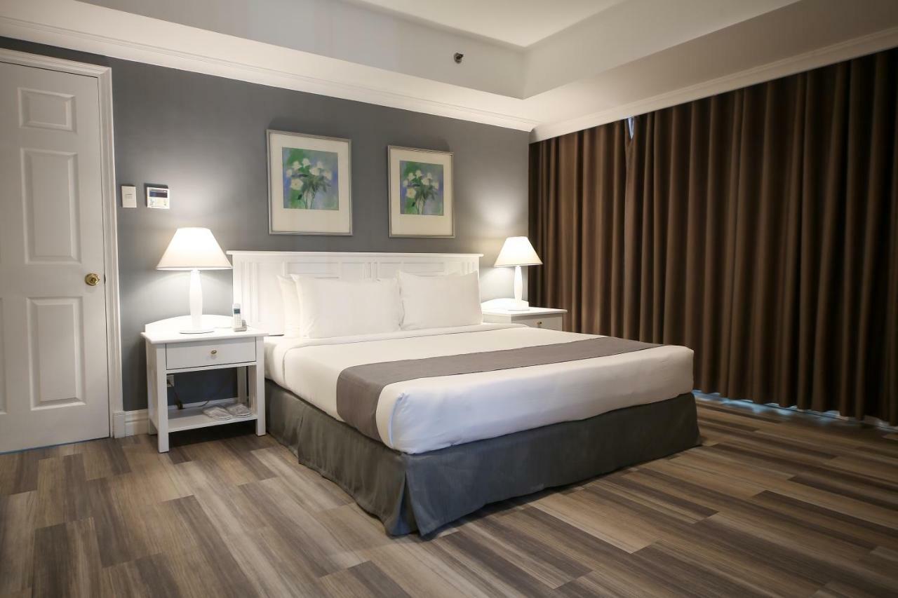 Infinity Tower Suites Makati City Buitenkant foto
